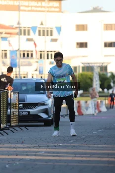 Runner Photo 1522960