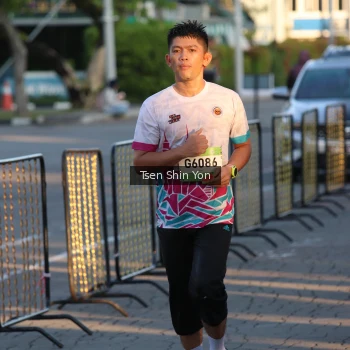 Runner Photo 1523251