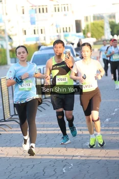 Runner Photo 1523583