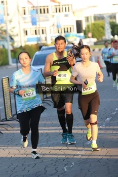 Runner Photo 1523591