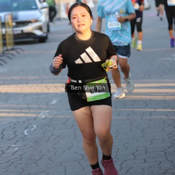 Runner Photo 1523838