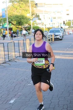 Runner Photo 1524239