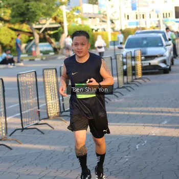 Runner Photo 1524386