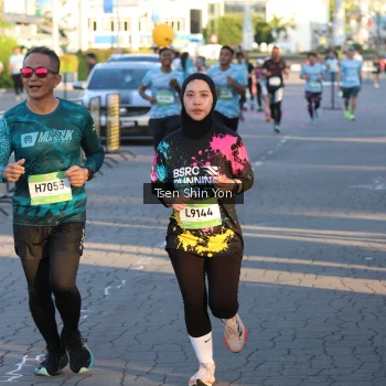 Runner Photo 1524480