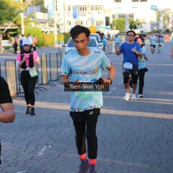 Runner Photo 1524591