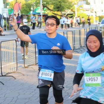 Runner Photo 1524633
