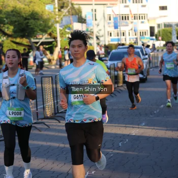 Runner Photo 1524990