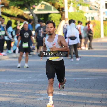 Runner Photo 1525102