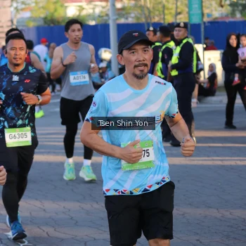 Runner Photo 1525200