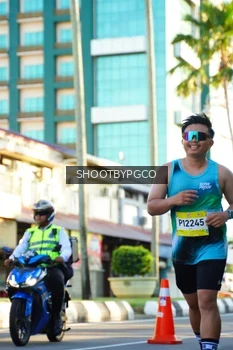 Runner Photo 1526347