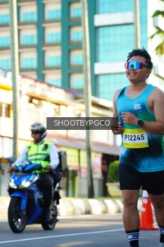Runner Photo 1526361