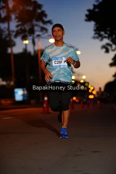 Runner Photo 1526772