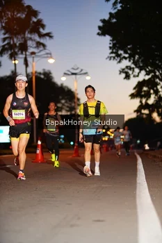 Runner Photo 1526796