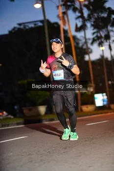 Runner Photo 1526834
