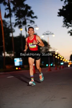 Runner Photo 1526840