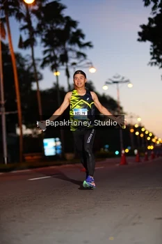 Runner Photo 1526847