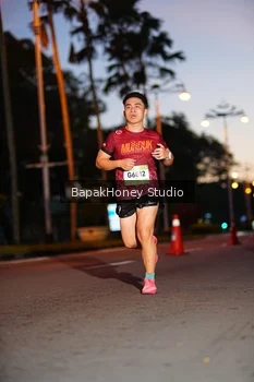 Runner Photo 1526858