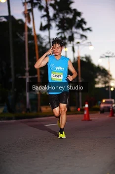 Runner Photo 1526892