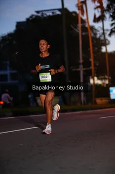 Runner Photo 1526893