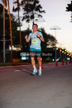 Runner Photo 1526903
