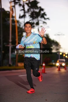 Runner Photo 1526933