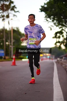 Runner Photo 1527054