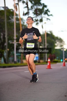 Runner Photo 1527063