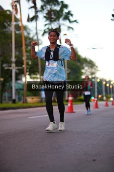 Runner Photo 1527073