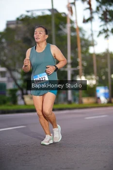 Runner Photo 1527080