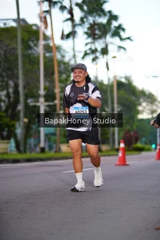 Runner Photo 1527118