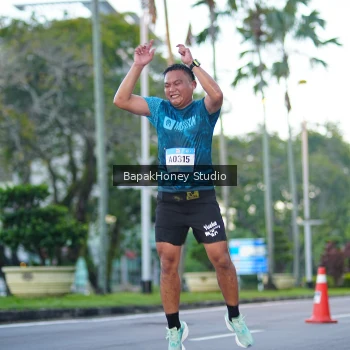 Runner Photo 1527211