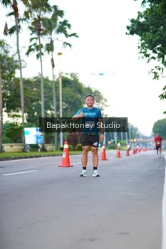 Runner Photo 1527213