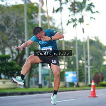 Runner Photo 1527215