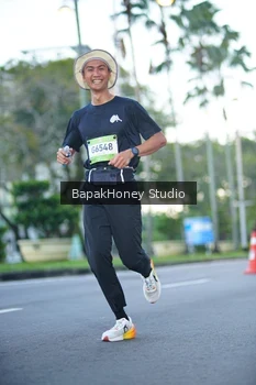 Runner Photo 1527249