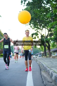 Runner Photo 1527294