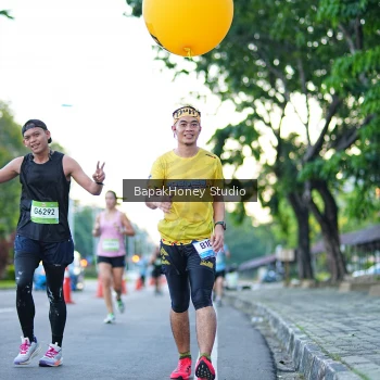 Runner Photo 1527295