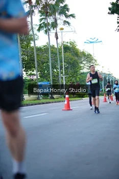 Runner Photo 1527305