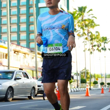 Runner Photo 1527618