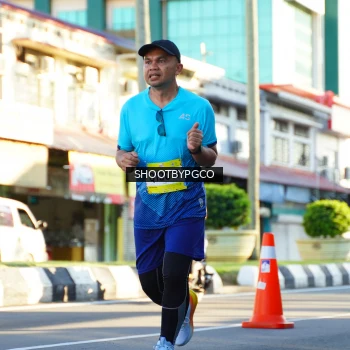 Runner Photo 1528220