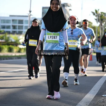 Runner Photo 1528543