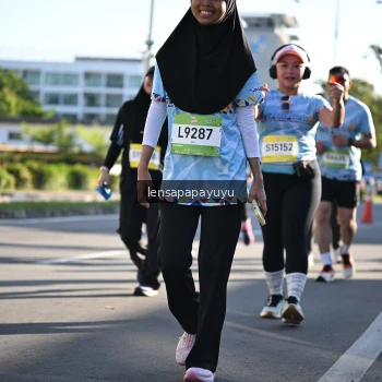Runner Photo 1528556