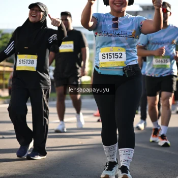 Runner Photo 1528572