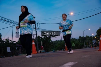 Runner Photo 1528947