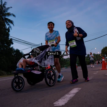 Runner Photo 1528978