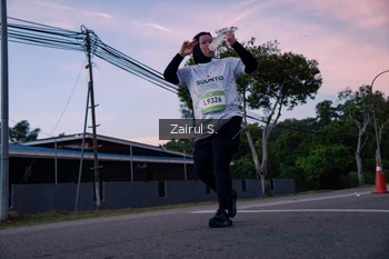 Runner Photo 1529074