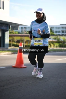 Runner Photo 1529093
