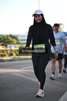 Runner Photo 1529281