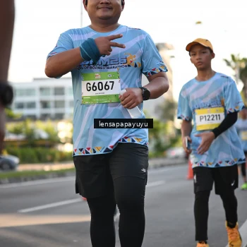 Runner Photo 1529314