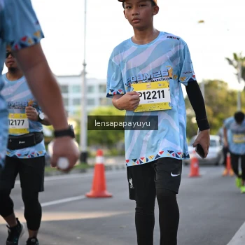 Runner Photo 1529320
