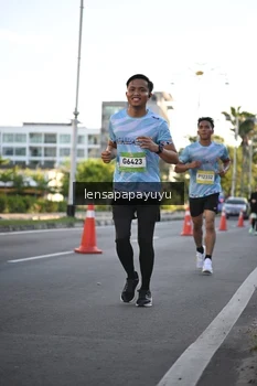 Runner Photo 1529321